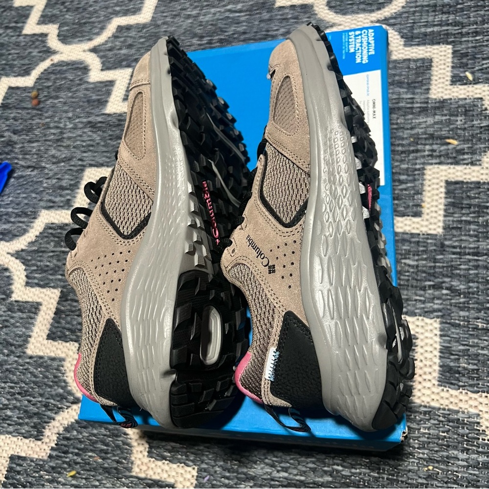 Columbia Taupe Trail Sneakers with Pink Lining and Black Laces - Picture 2 of 4
